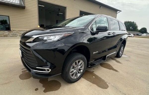 Black Toyota Sienna with BraunAbility Side Entry Automatic Fold Out conversion