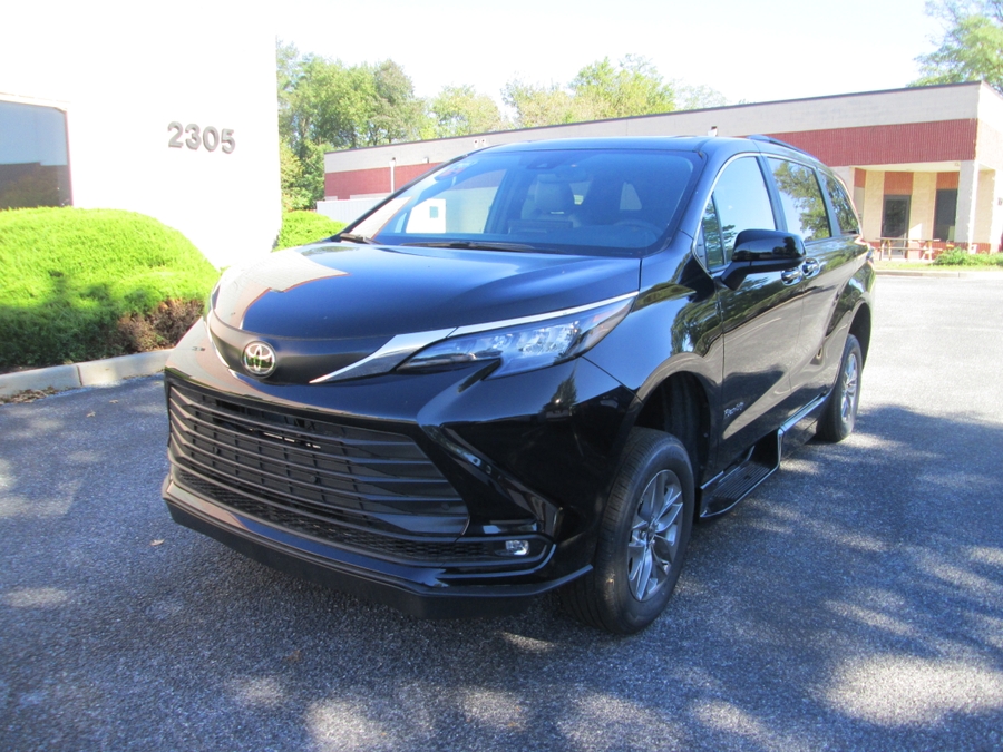 Black Toyota Sienna with BraunAbility Side Entry Automatic In Floor conversion