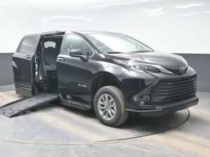 Black Toyota Sienna with BraunAbility Side Entry Automatic Fold Out conversion