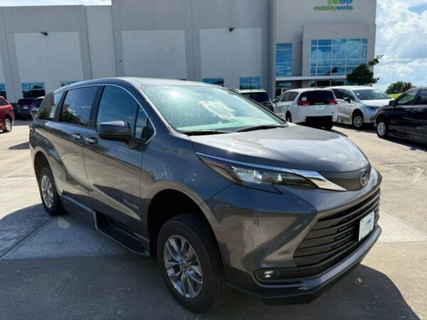Grey Toyota Sienna with BraunAbility Side Entry Automatic In Floor conversion