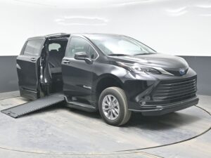 Black Toyota Sienna with BraunAbility Side Entry Automatic In Floor conversion