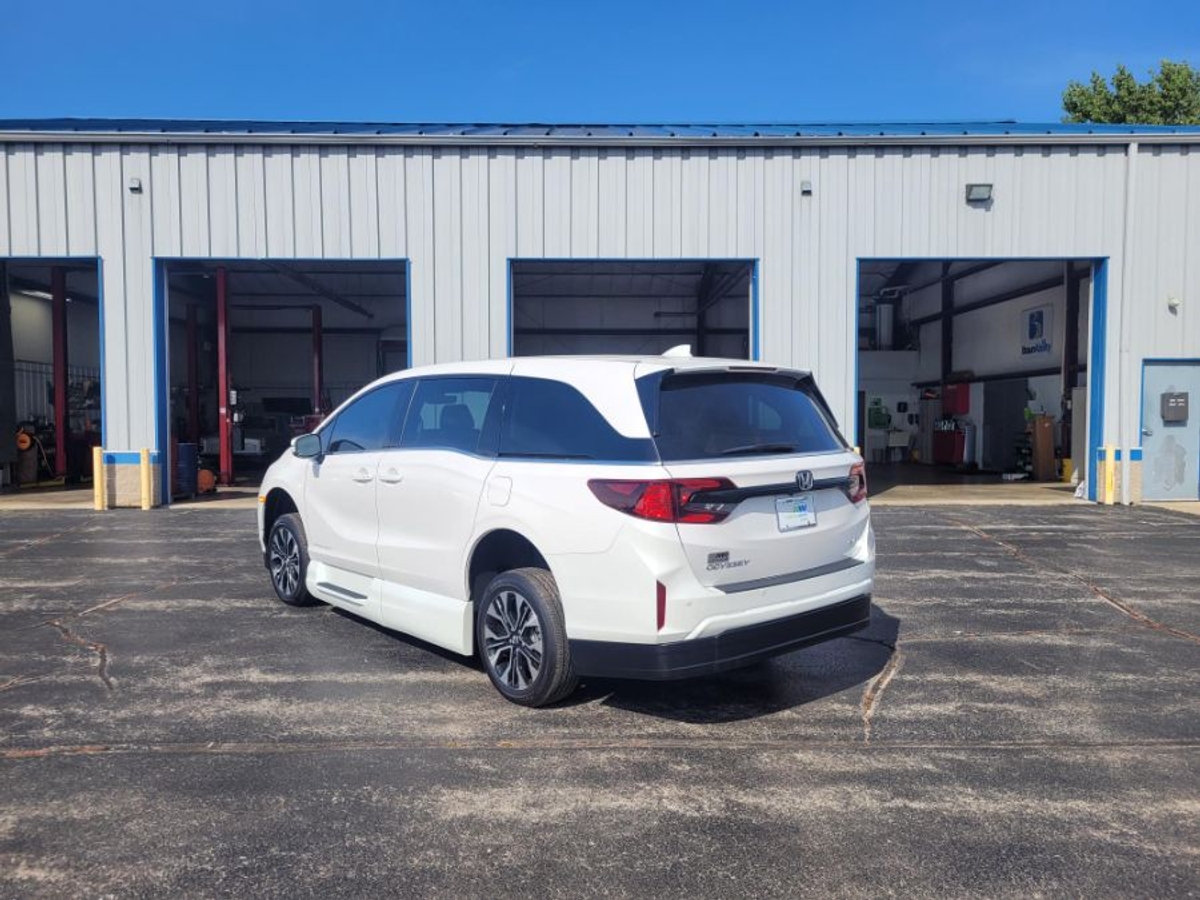 New 2025 Honda Odyssey Elite Wheelchair Van - SB021674