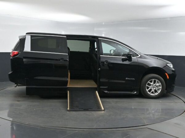 Black Chrysler Pacifica with BraunAbility Side Entry Automatic In Floor conversion
