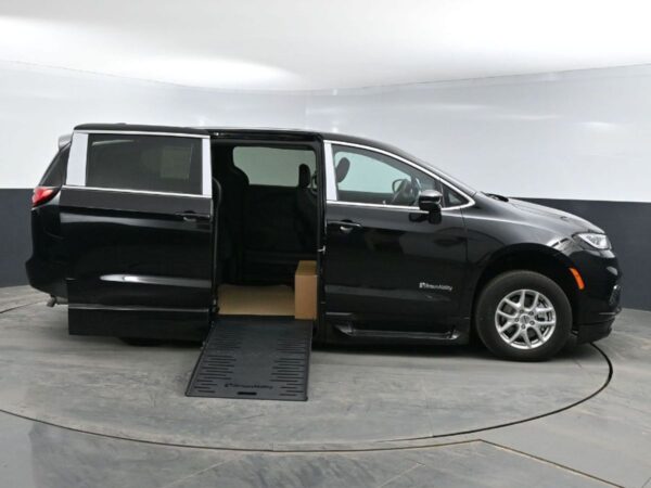 Black Chrysler Pacifica with BraunAbility Side Entry Automatic Fold Out conversion