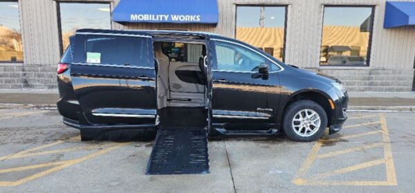 Black Chrysler Pacifica with BraunAbility Side Entry Automatic Fold Out conversion