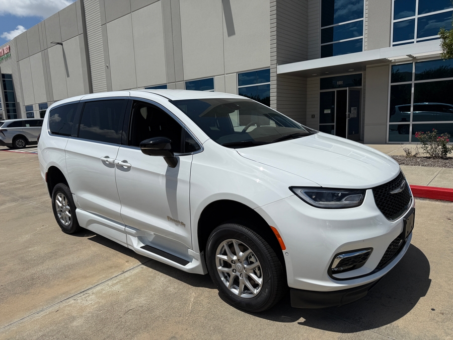 White Chrysler Pacifica with BraunAbility Side Entry Automatic In Floor conversion