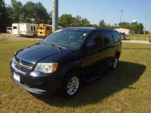 Blue Dodge Grand Caravan with Vantage Mobility Side Entry Automatic In Floor conversion