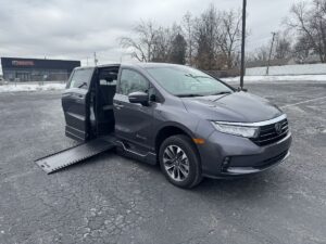 Grey Honda Odyssey with BraunAbility Side Entry Automatic In Floor conversion