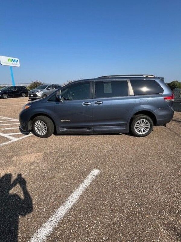 Blue Toyota Sienna with BraunAbility Side Entry Automatic Fold Out conversion