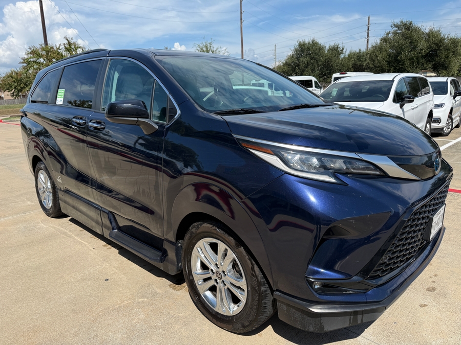 Blue Toyota Sienna with Vantage Mobility Side Entry Automatic In Floor conversion