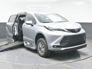 Silver Toyota Sienna with BraunAbility Side Entry Automatic Fold Out conversion