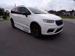 White Chrysler Pacifica with BraunAbility Side Entry Automatic In Floor conversion