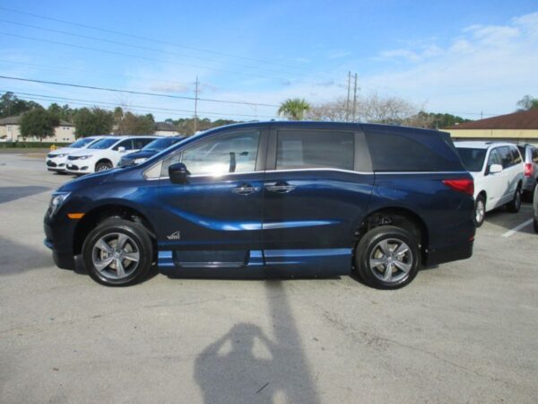 Blue Honda Odyssey with Vantage Mobility Side Entry Automatic In Floor conversion
