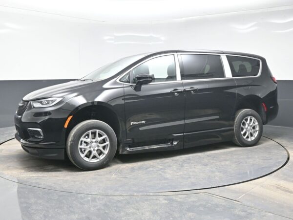 Black Chrysler Pacifica with BraunAbility Side Entry Automatic Fold Out conversion