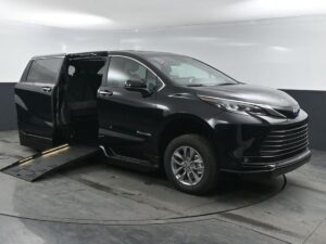 Black Toyota Sienna with BraunAbility Side Entry Automatic Fold Out conversion