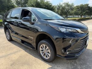 Black Toyota Sienna with BraunAbility Side Entry Automatic Fold Out conversion