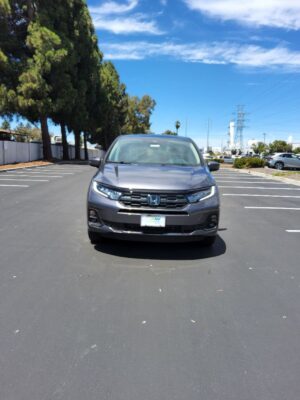 Grey Honda Odyssey with BraunAbility Side Entry Automatic In Floor conversion