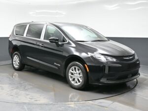 Black Chrysler Voyager with BraunAbility Rear Entry Manual Fold Out conversion