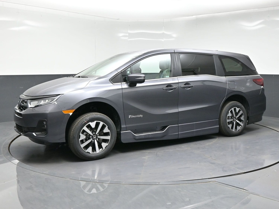 Grey Honda Odyssey with BraunAbility Side Entry Automatic In Floor conversion