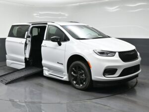 White Chrysler Pacifica with BraunAbility Side Entry Automatic Fold Out conversion