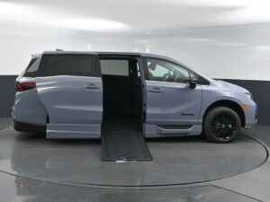 Grey Honda Odyssey with BraunAbility Side Entry Automatic In Floor conversion