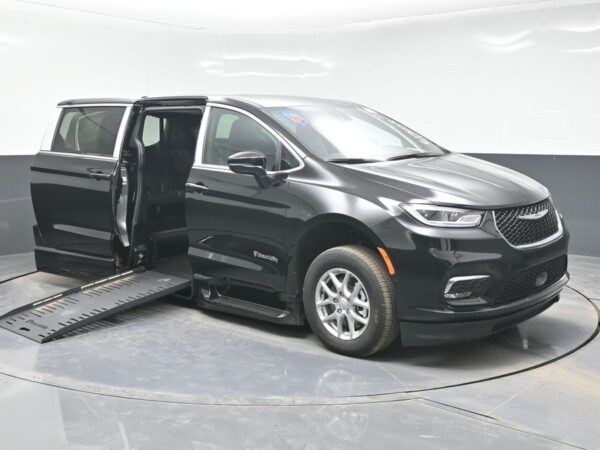 Black Chrysler Pacifica with BraunAbility Side Entry Automatic Fold Out conversion