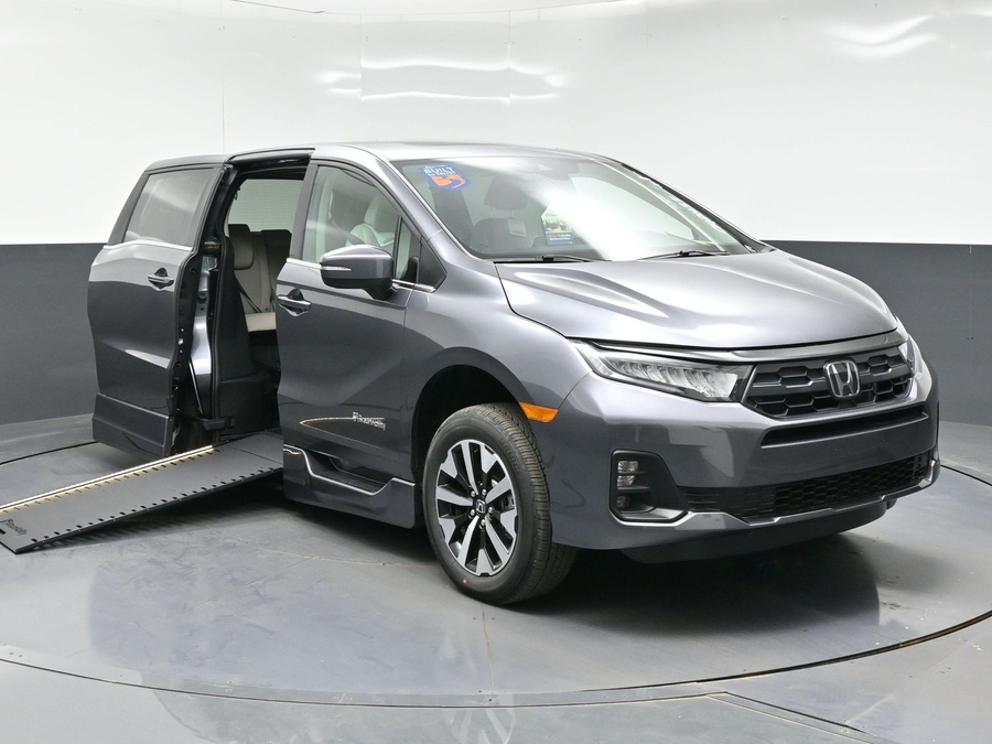 Grey Honda Odyssey with BraunAbility Side Entry Automatic In Floor conversion
