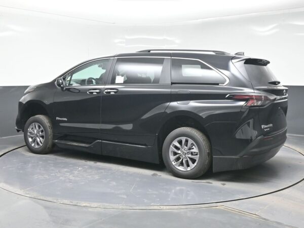 Black Toyota Sienna with BraunAbility Side Entry Automatic Fold Out conversion
