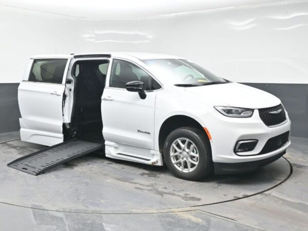 White Chrysler Pacifica with BraunAbility Side Entry Automatic Fold Out conversion