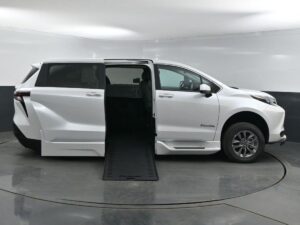 White Toyota Sienna with BraunAbility Side Entry Automatic In Floor conversion