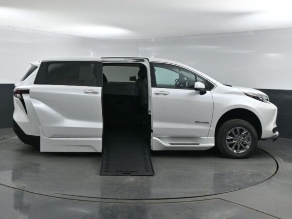 White Toyota Sienna with BraunAbility Side Entry Automatic In Floor conversion