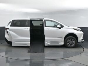 White Toyota Sienna with BraunAbility Side Entry Automatic In Floor conversion