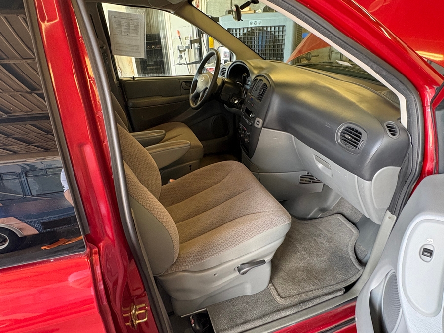 Dodge Grand Caravan with BraunAbility Side Entry Automatic Fold Out conversion