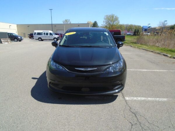 Black Chrysler Voyager with Driverge Side Entry Automatic Fold Out conversion