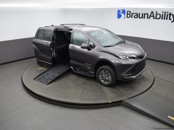 Grey Toyota Sienna with BraunAbility Side Entry Automatic Fold Out conversion