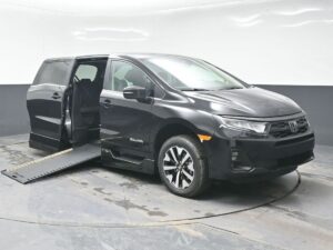 Black Honda Odyssey with BraunAbility Side Entry Automatic In Floor conversion