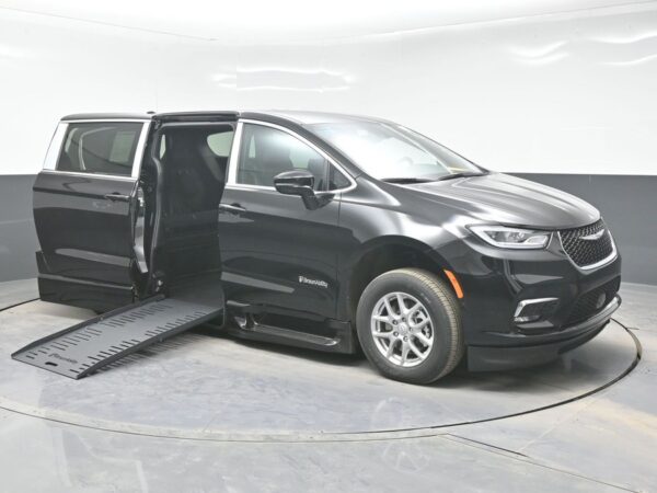 Black Chrysler Pacifica with BraunAbility Side Entry Automatic Fold Out conversion