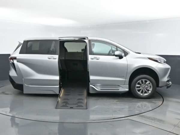 Silver Toyota Sienna with BraunAbility Side Entry Automatic Fold Out conversion