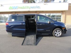 Blue Honda Odyssey with BraunAbility Side Entry Automatic In Floor conversion