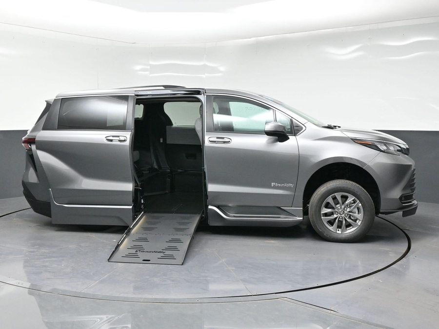 Grey Toyota Sienna with BraunAbility Side Entry Automatic Fold Out conversion