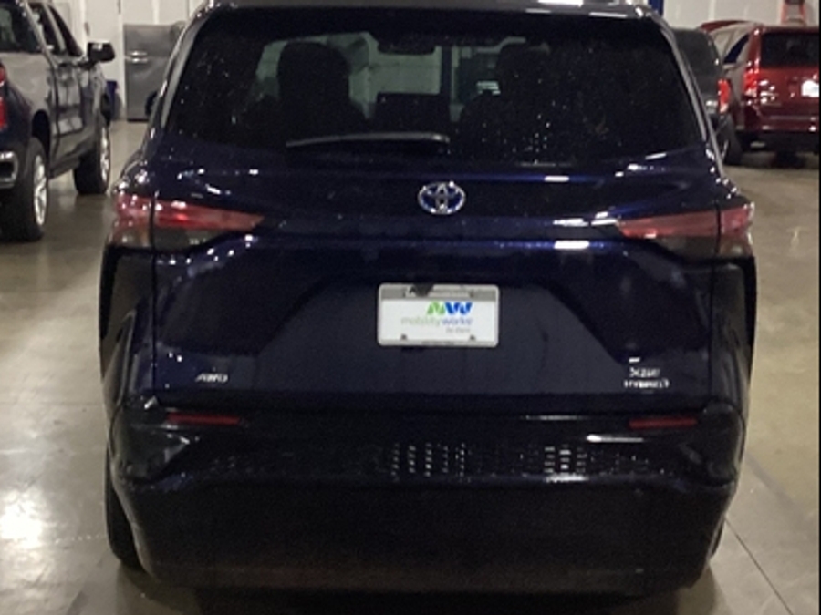 Blue Toyota Sienna with Vantage Mobility Side Entry Automatic In Floor conversion