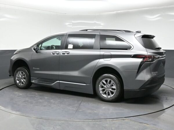 Grey Toyota Sienna with BraunAbility Side Entry Automatic In Floor conversion