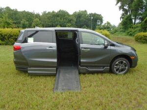 Grey Honda Odyssey with BraunAbility Side Entry Automatic In Floor conversion