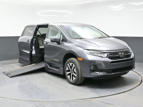 Grey Honda Odyssey with BraunAbility Side Entry Automatic In Floor conversion