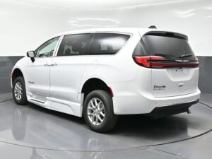 White Chrysler Pacifica with BraunAbility Side Entry Automatic Fold Out conversion