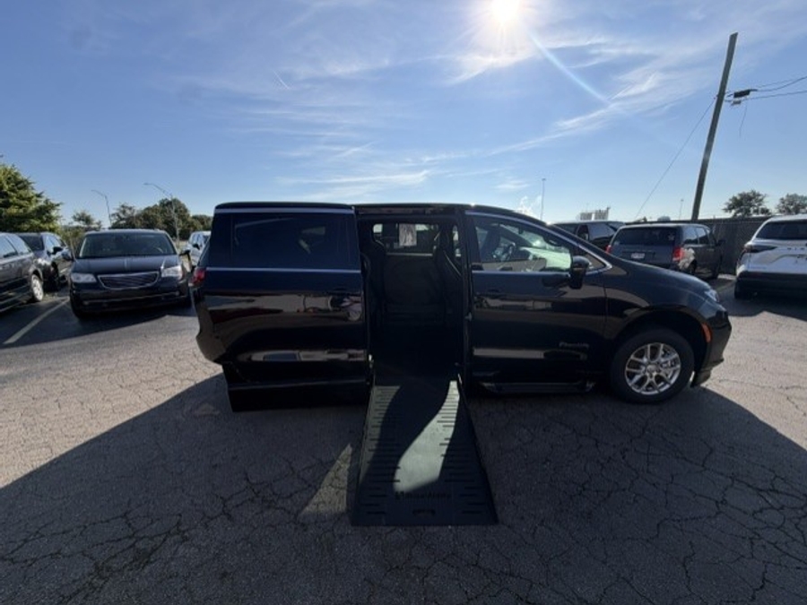 Black Chrysler Pacifica with BraunAbility Side Entry Automatic Fold Out conversion