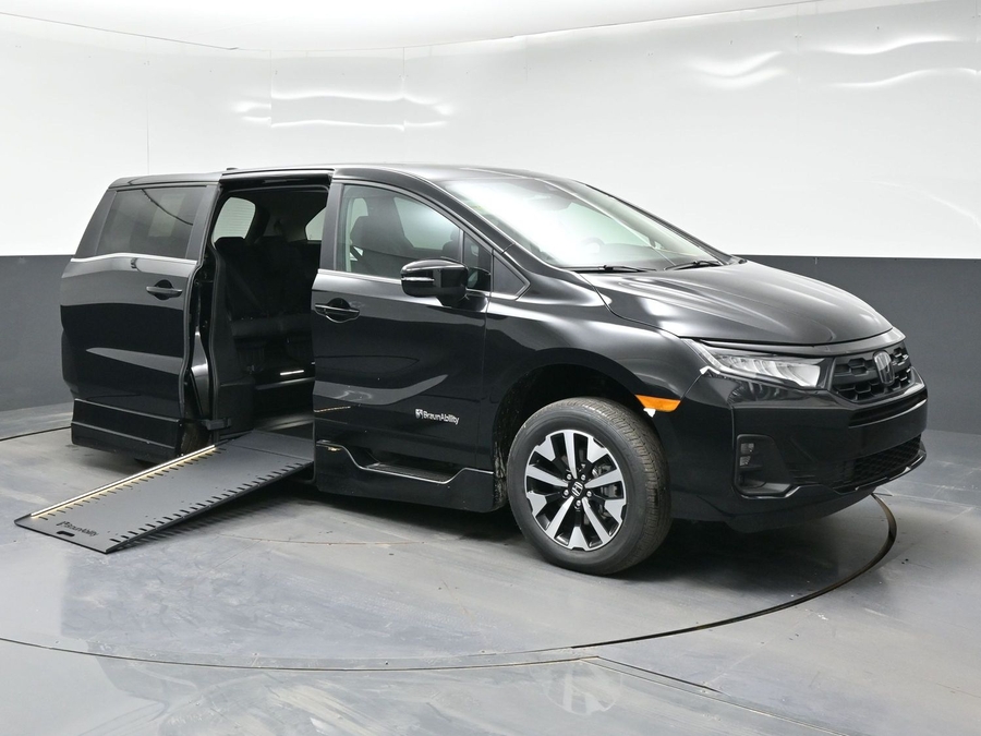 Black Honda Odyssey with BraunAbility Side Entry Automatic In Floor conversion