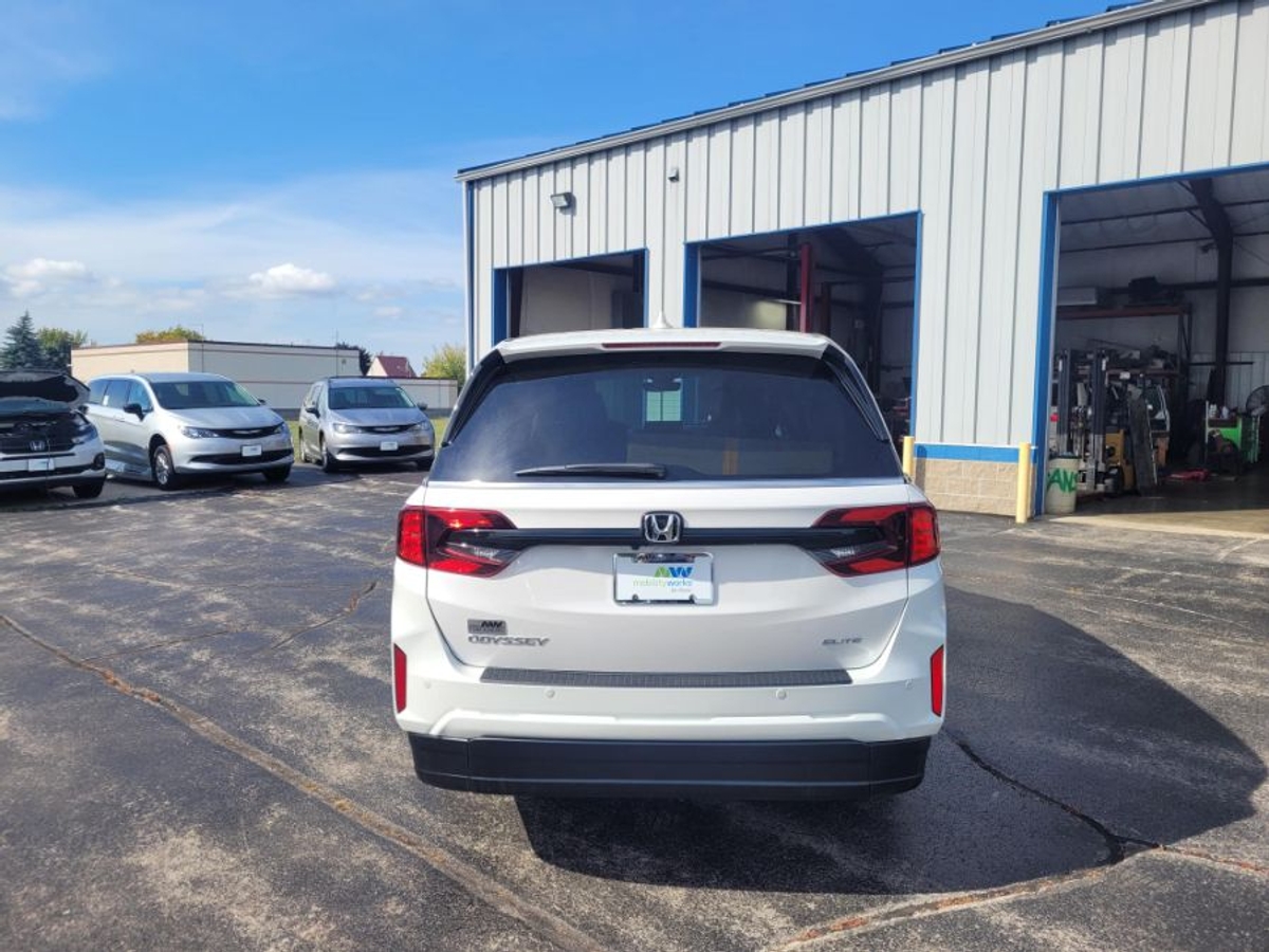 New 2025 Honda Odyssey Elite Wheelchair Van - SB021674