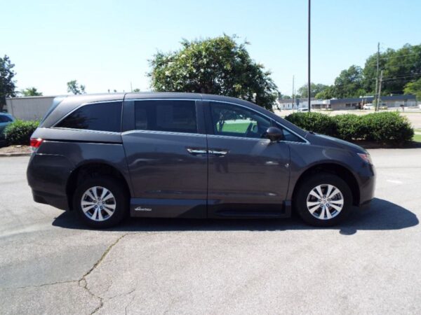 Brown Honda Odyssey with Vantage Mobility Side Entry Automatic In Floor conversion