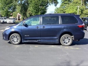 Blue Toyota Sienna with BraunAbility Side Entry Automatic Fold Out conversion